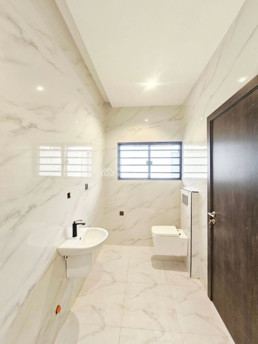 Four Bedroom Terrace Duplex, Osapa, Lekki, Lagos, Terraced Duplex for Sale