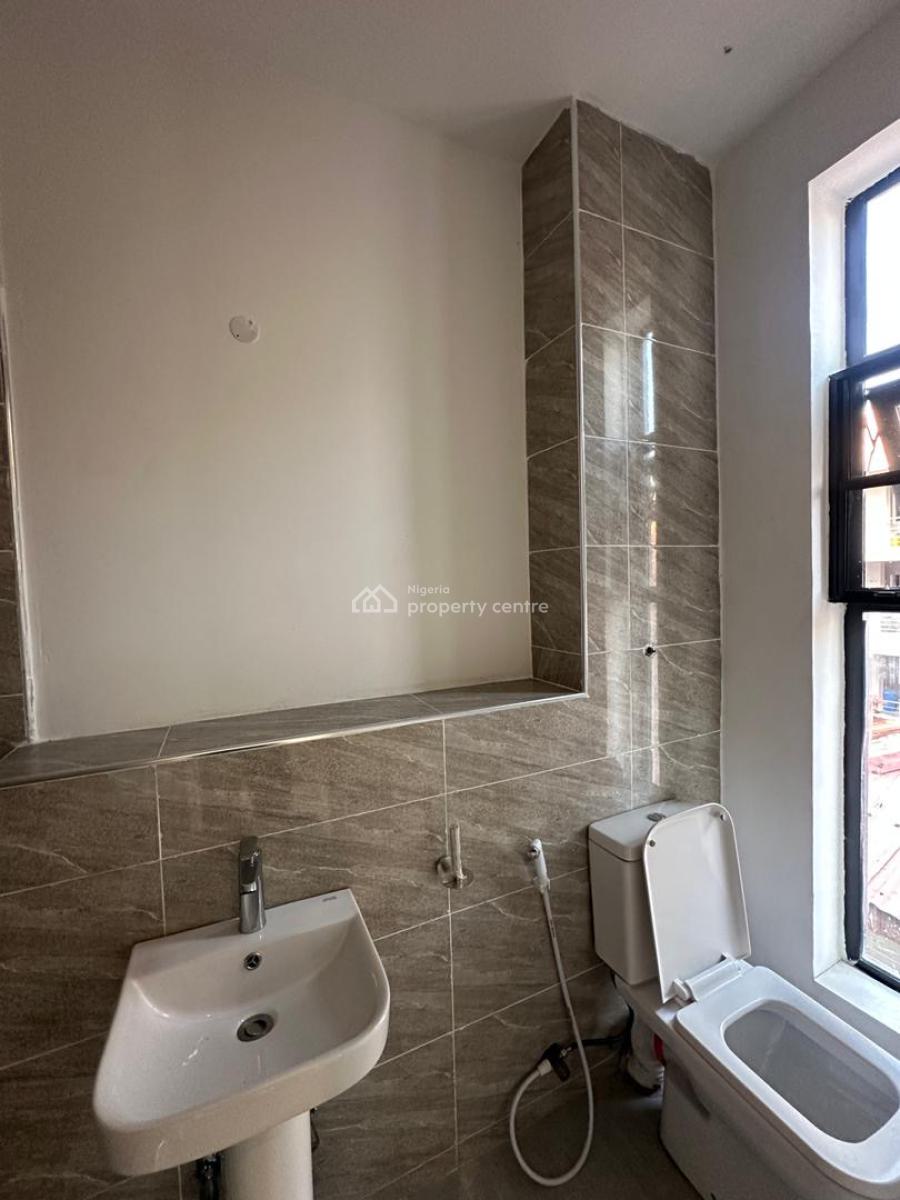 Luxury 4 Bedroom Terrace Duplex, Illasan, Lekki, Lagos, Terraced Duplex for Rent