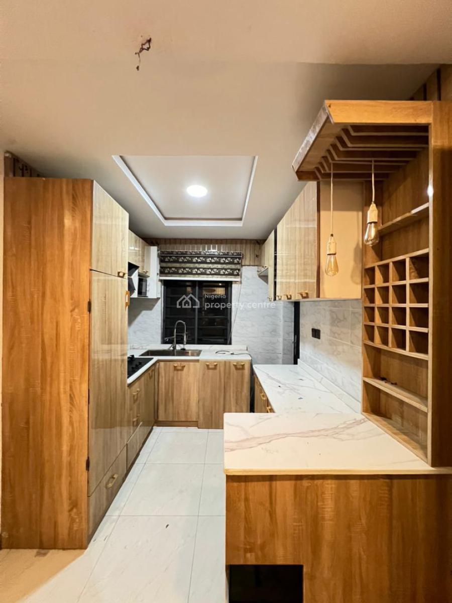 Fully Furnished 2 Bedroom Apartment, Ologolo, Ologolo, Lekki, Lagos, Flat / Apartment for Sale