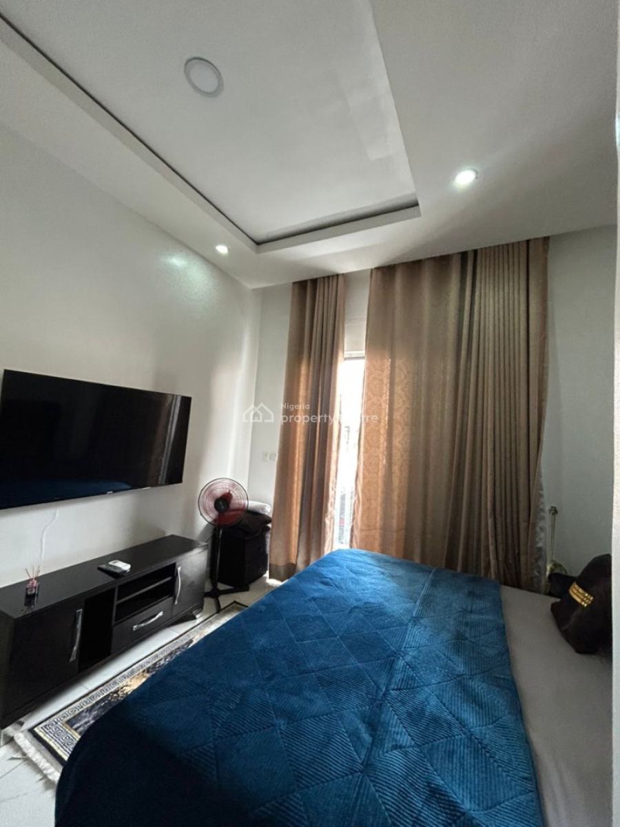1 Bedroom Terrace, Lekki Phase 1, Lekki, Lagos, Terraced Duplex Short Let