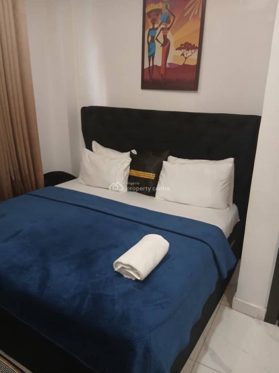 1 Bedroom Terrace, Lekki Phase 1, Lekki, Lagos, Terraced Duplex Short Let