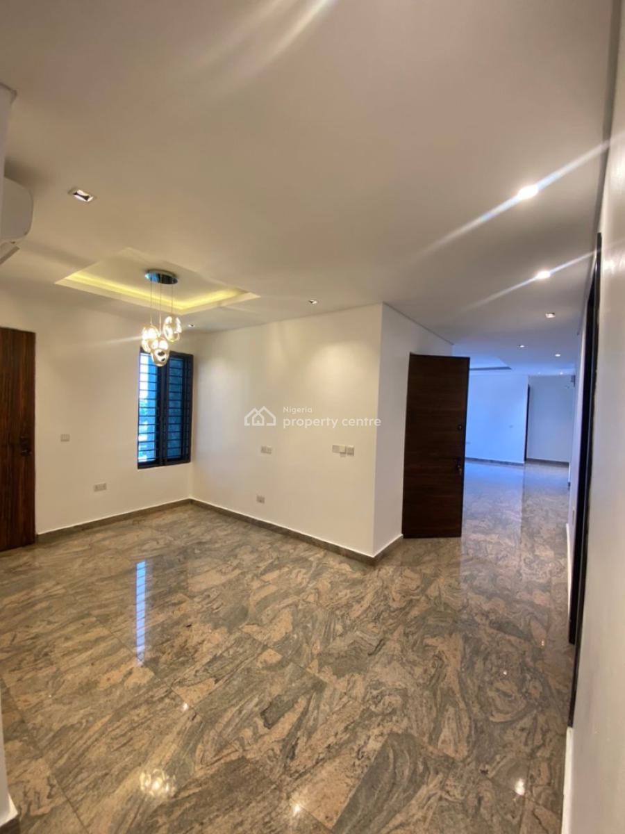 Spacious 3 Bedroom Apartment with Pool, Gym and Bq, Off Burdilion Road, Ikoyi, Lagos, Flat / Apartment for Rent