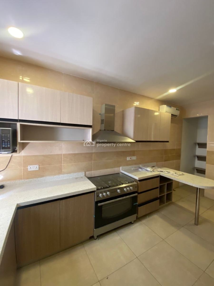 Spacious 3 Bedroom Apartment with Pool, Gym and Bq, Off Burdilion Road, Ikoyi, Lagos, Flat / Apartment for Rent