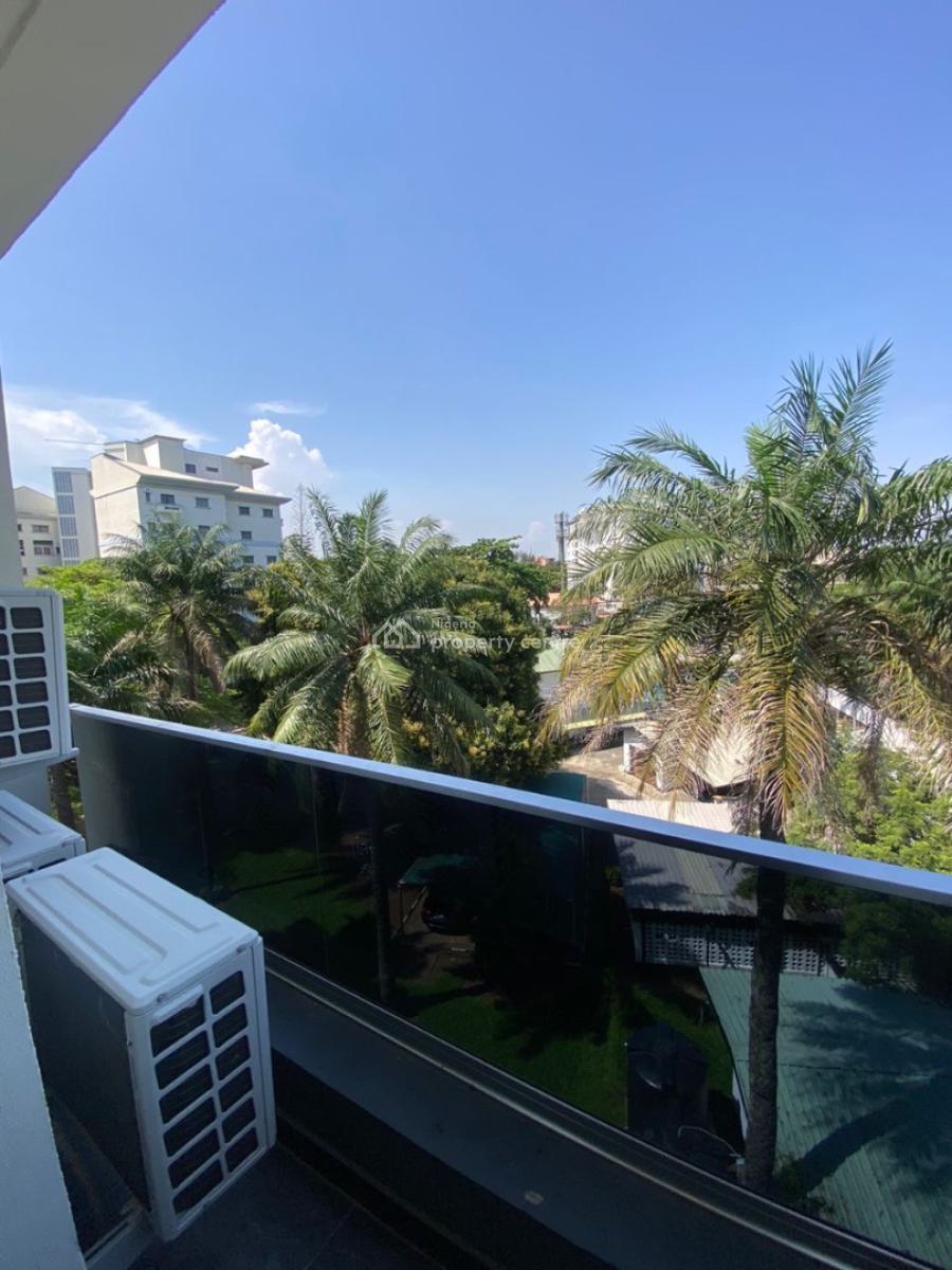 Spacious 3 Bedroom Apartment with Pool, Gym and Bq, Off Burdilion Road, Ikoyi, Lagos, Flat / Apartment for Rent