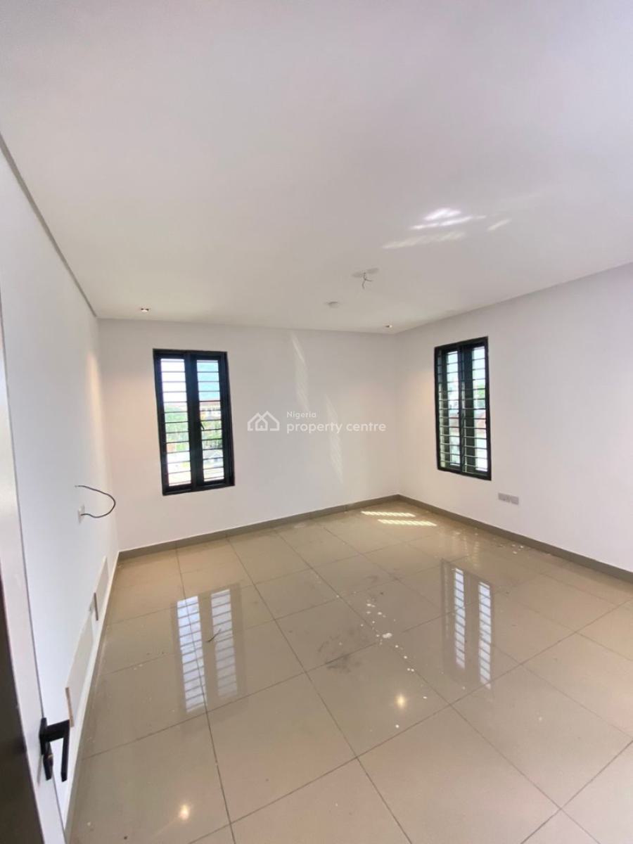 Spacious 3 Bedroom Apartment with Pool, Gym and Bq, Off Burdilion Road, Ikoyi, Lagos, Flat / Apartment for Rent