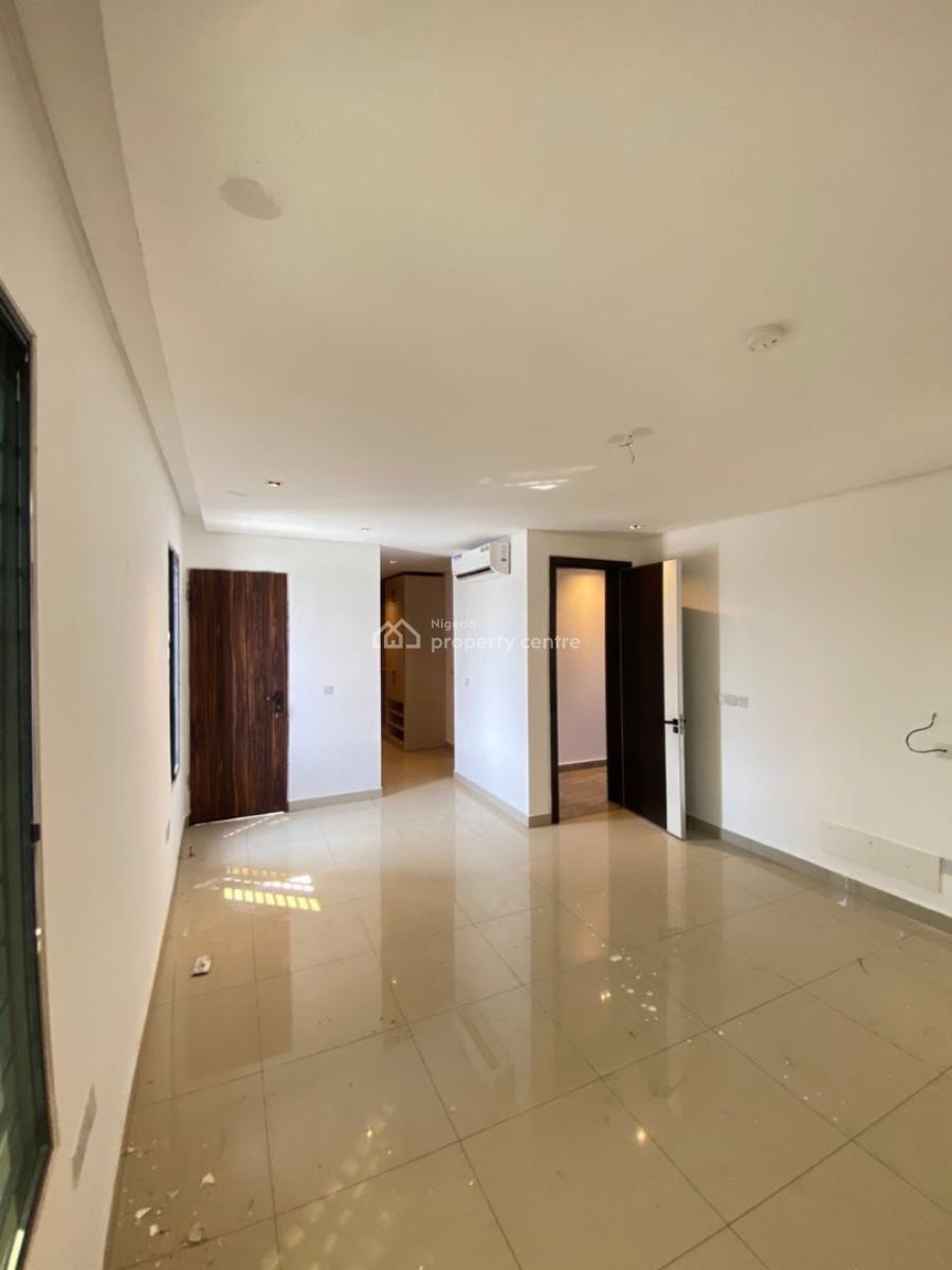 Spacious 3 Bedroom Apartment with Pool, Gym and Bq, Off Burdilion Road, Ikoyi, Lagos, Flat / Apartment for Rent