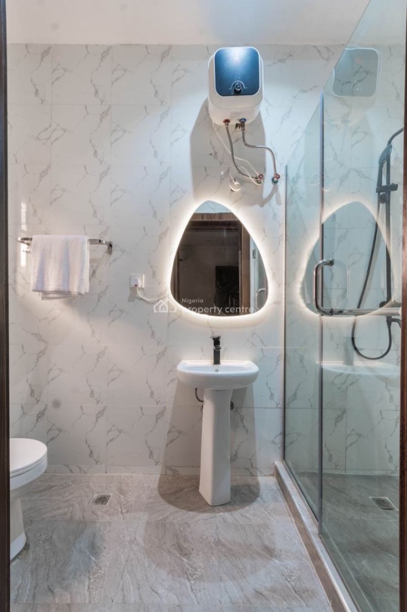 Rooftop Ocean View 1bedroom Apartment with Top Notch Amenities Availab, Lekki Phase 1, Lekki, Lagos, Flat / Apartment Short Let