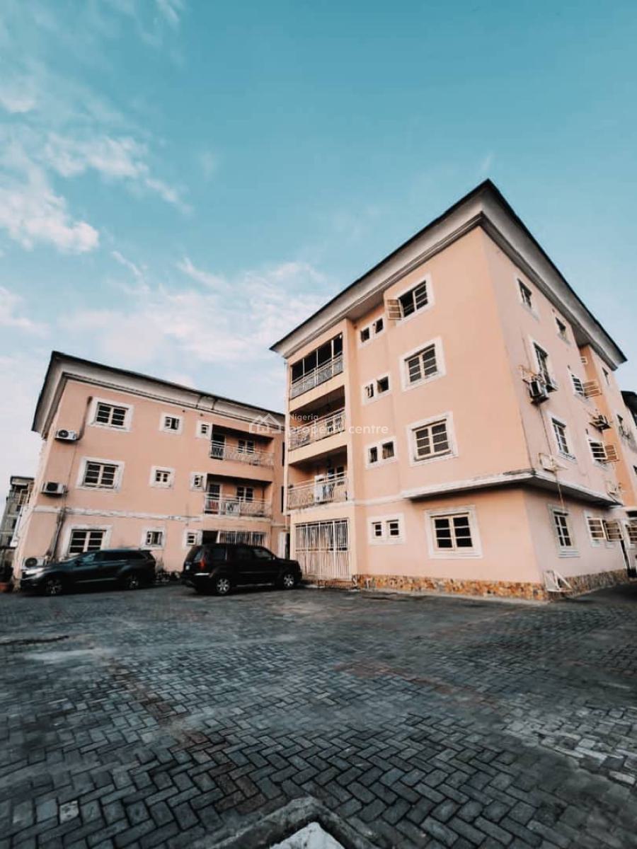Well Maintained 3 Bedrooms Flat, 22 Kazeem Eletu, Osapa, Lekki, Lagos, Flat / Apartment for Rent