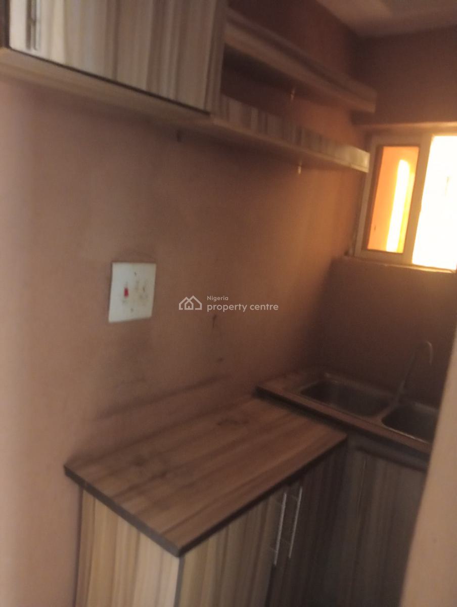 1 Bedroom Standard Apartment, By Nicon Junction, Katampe, Abuja, Flat / Apartment for Rent