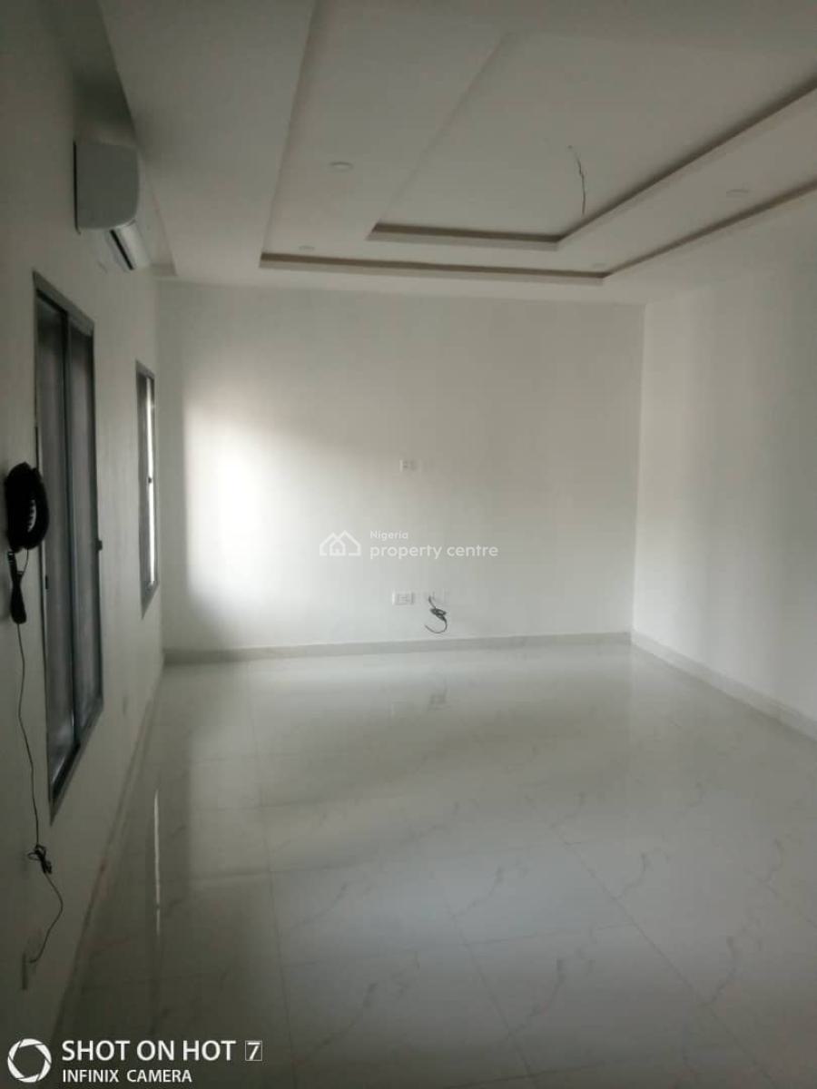 Serviced &luxury 1-bedroom Apt. in a Sophisticated &well Secured Env, Bourdillon Road, Ikoyi, Lagos, Mini Flat (room and Parlour) for Rent