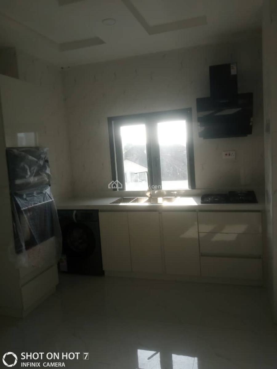 Serviced &luxury 1-bedroom Apt. in a Sophisticated &well Secured Env, Bourdillon Road, Ikoyi, Lagos, Mini Flat (room and Parlour) for Rent