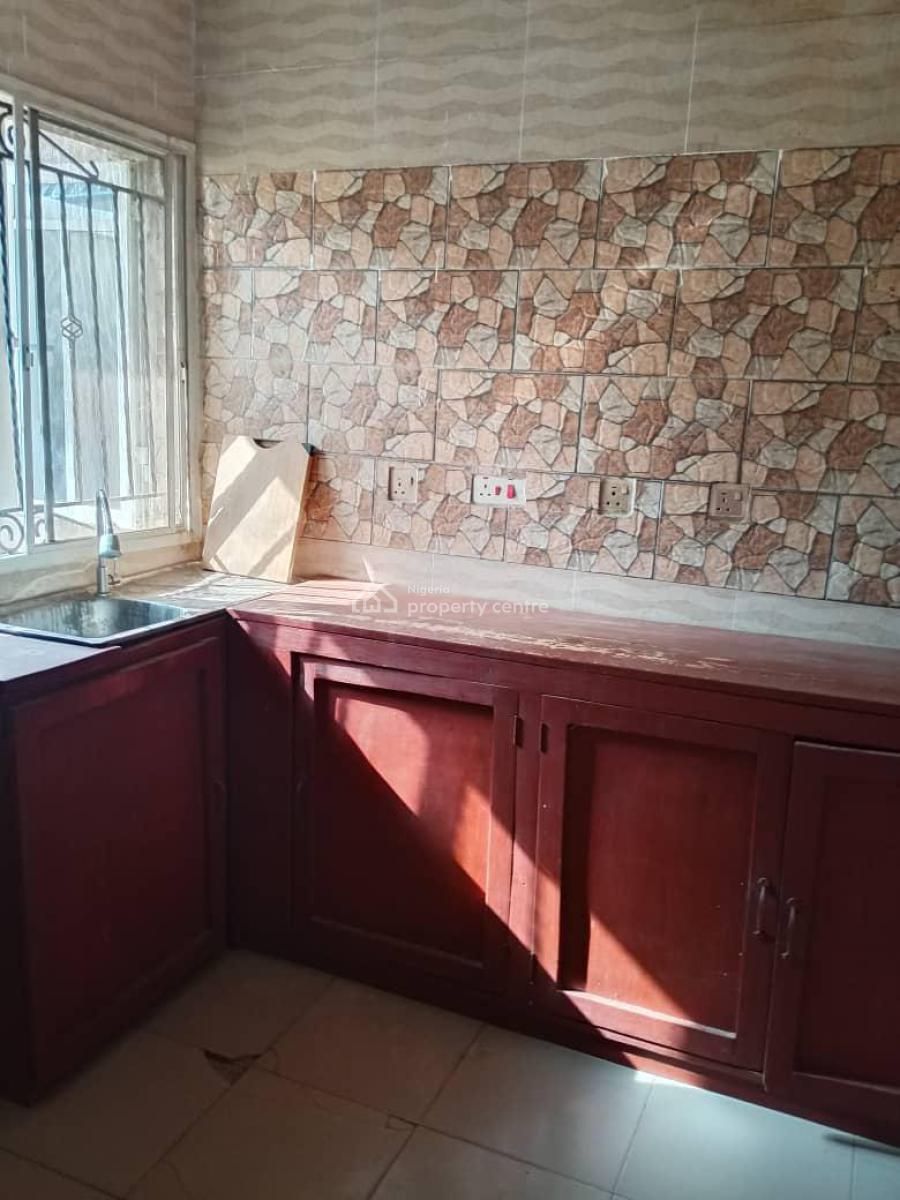 2bedroom Flat with Modern Facilities, Podo,ofo Ona Kekere Road,new Garage Ibadan, Ibadan, Oyo, Flat / Apartment for Rent