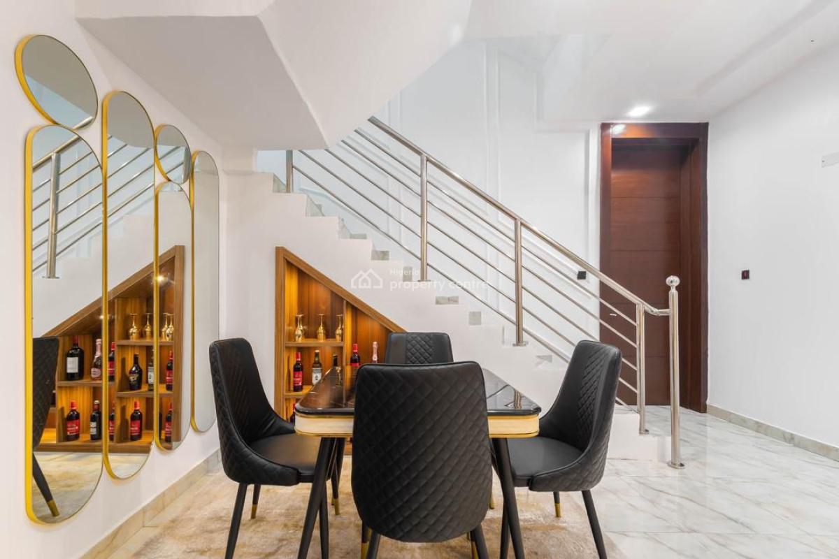 America  3bedroom Duplex with Beach View, Swimming Pool , Snoo, Lekki Phase 1, Lekki, Lagos, Flat / Apartment Short Let