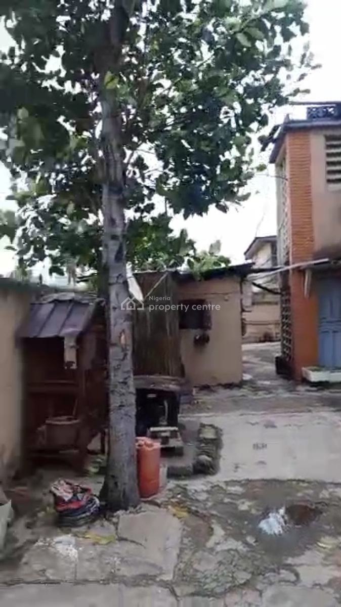 4nos 3bedroom Flats with 6rooms Bq on 950sqm, Off Sura Mogaji, Ilupeju, Lagos, Block of Flats for Sale