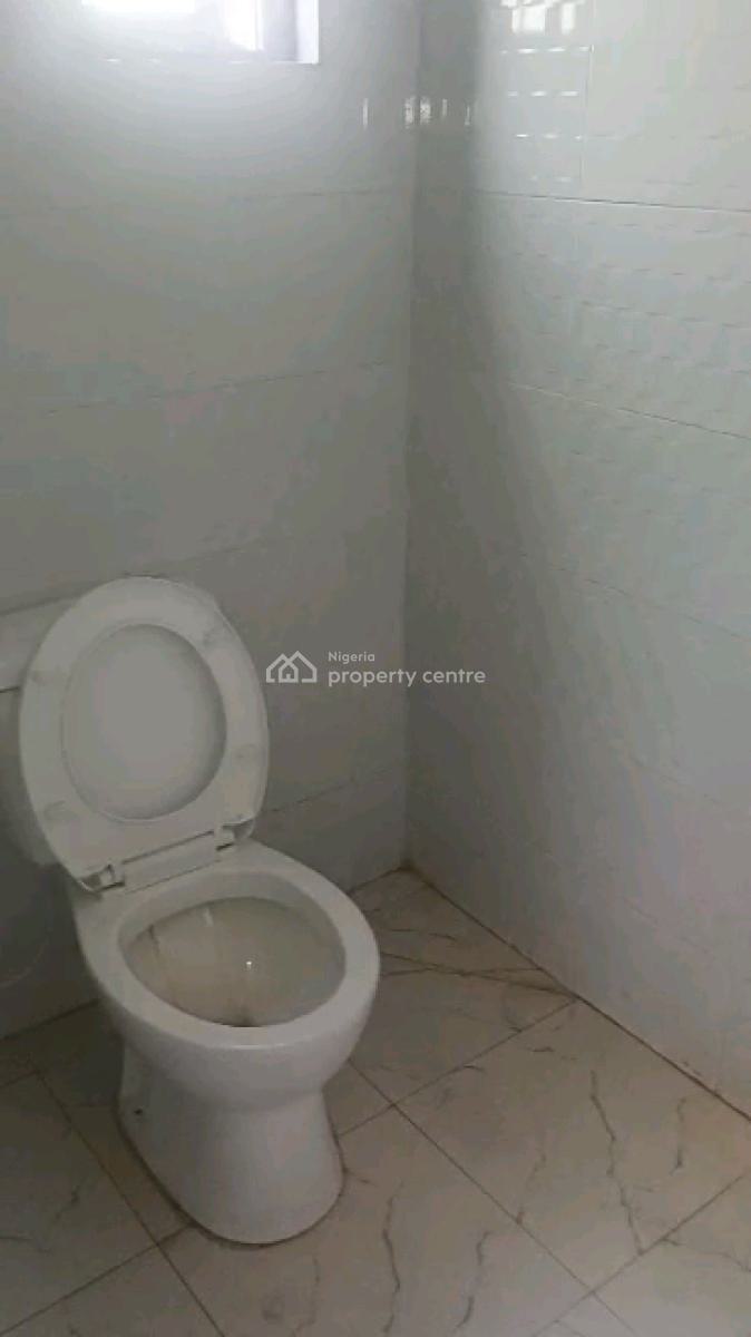 Standard and Spacious Mini Flat, Adekunle, Adekunle, Yaba, Lagos, Mini Flat (room and Parlour) for Rent