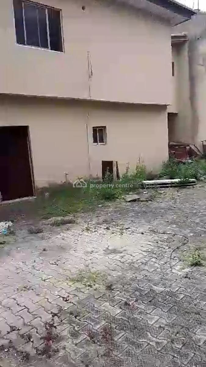 30 Rooms Hotel on 2218sqm, Chivita Ajao Estate, Mafoluku, Oshodi, Lagos, Hotel / Guest House for Sale