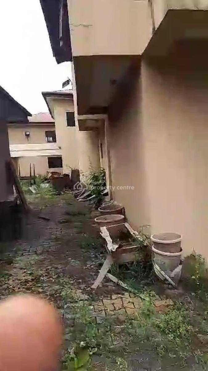 30 Rooms Hotel on 2218sqm, Chivita Ajao Estate, Mafoluku, Oshodi, Lagos, Hotel / Guest House for Sale