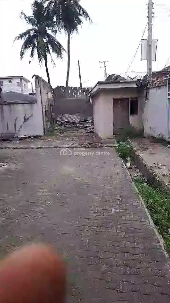 30 Rooms Hotel on 2218sqm, Chivita Ajao Estate, Mafoluku, Oshodi, Lagos, Hotel / Guest House for Sale