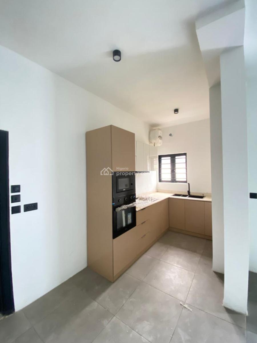 Brand New 2 Bedroom Apartment in an Estate, Agungi, Lekki, Lagos, Flat / Apartment for Sale