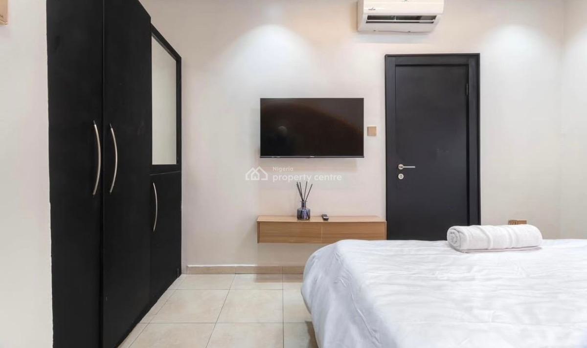 Spacious and Luxury 3 Bedroom Maisonette with Swimming Pool, Gym & Ps5, Off Admiralty Way, Lekki Phase 1, Lekki, Lagos, Flat / Apartment Short Let