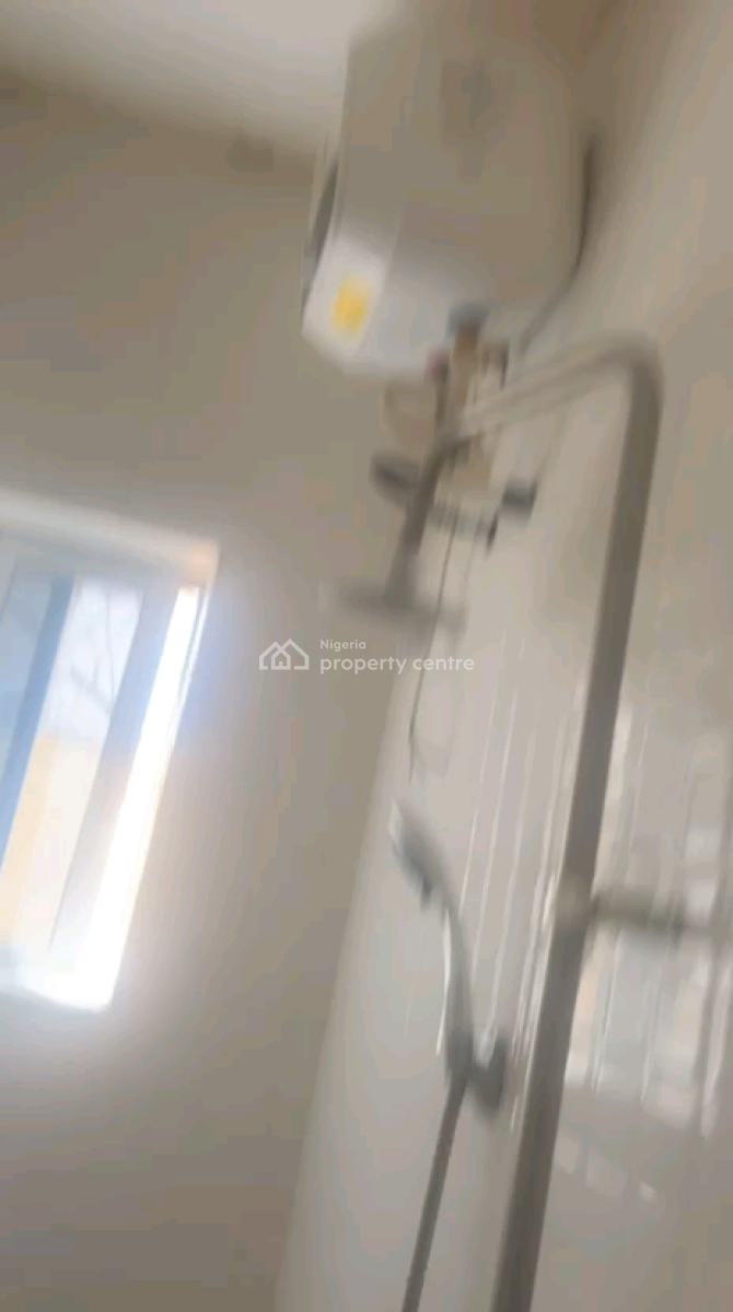 Standard and Spacious Mini Flat, Oyadiran, Sabo, Yaba, Lagos, Mini Flat (room and Parlour) for Rent