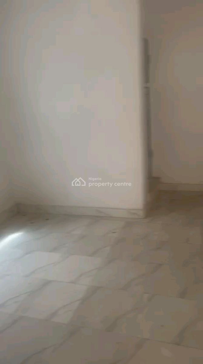 Standard and Spacious Mini Flat, Oyadiran, Sabo, Yaba, Lagos, Mini Flat (room and Parlour) for Rent