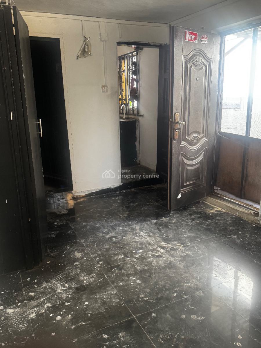 Spacious 1-bedroom Mini Flat (downstairs), Ikota, Lekki, Lagos, Self Contain (single Rooms) for Rent