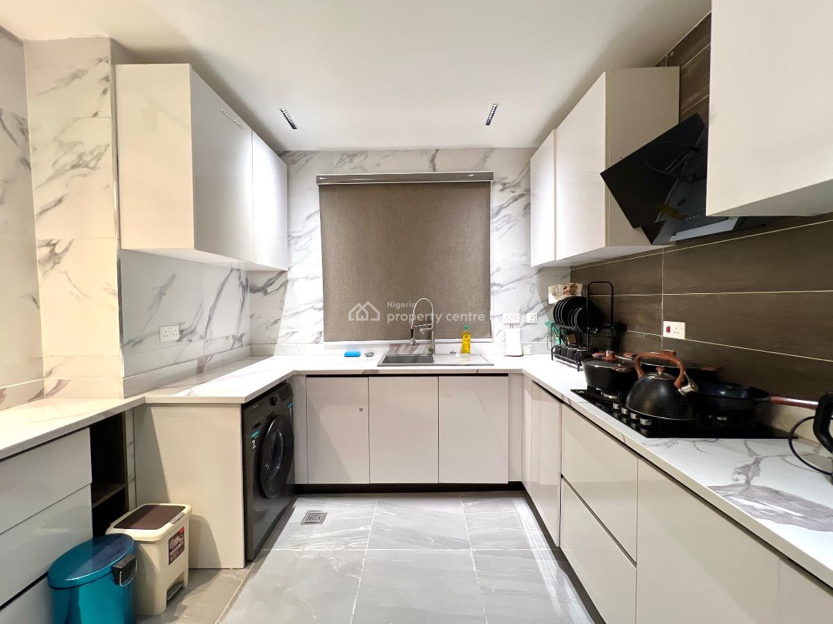 a Brand New Luxury 2 Bedroom with Ps5, Swimming Pool, Snooker & Gym, Lekki Phase 1, Lekki, Lagos, Flat / Apartment Short Let