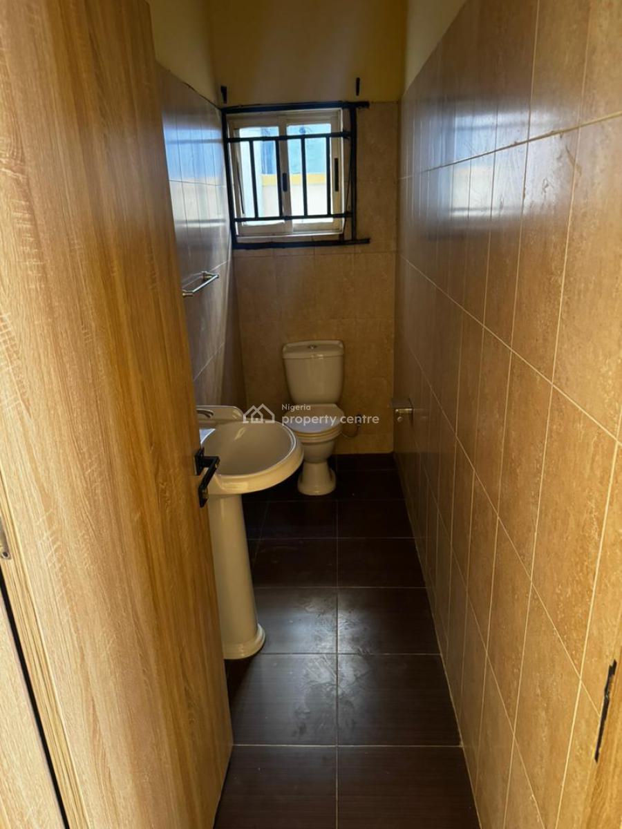 Well Maintained 3-bedroom Ensuite Apartment, Ikota, Ikota, Lekki, Lagos, Flat / Apartment for Rent