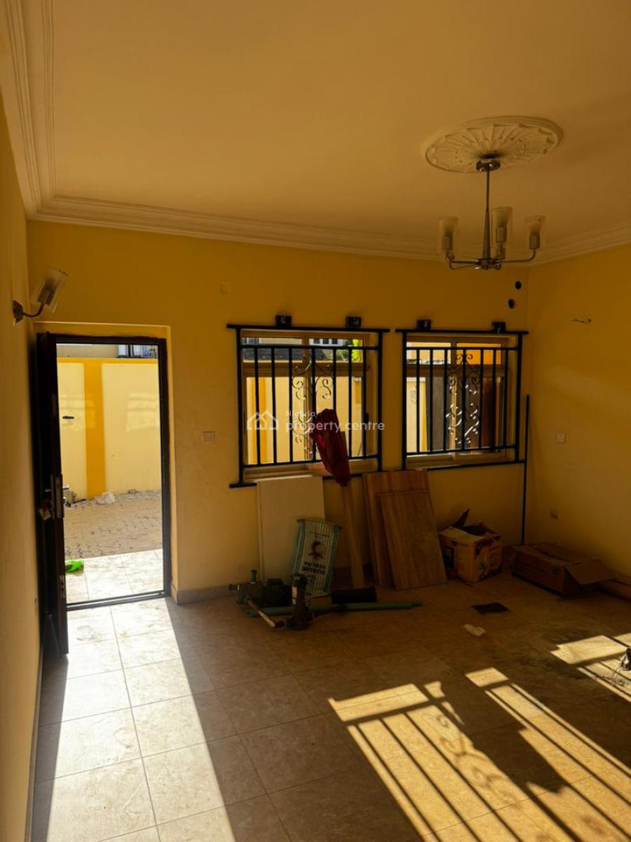 Well Maintained 3-bedroom Ensuite Apartment, Ikota, Ikota, Lekki, Lagos, Flat / Apartment for Rent
