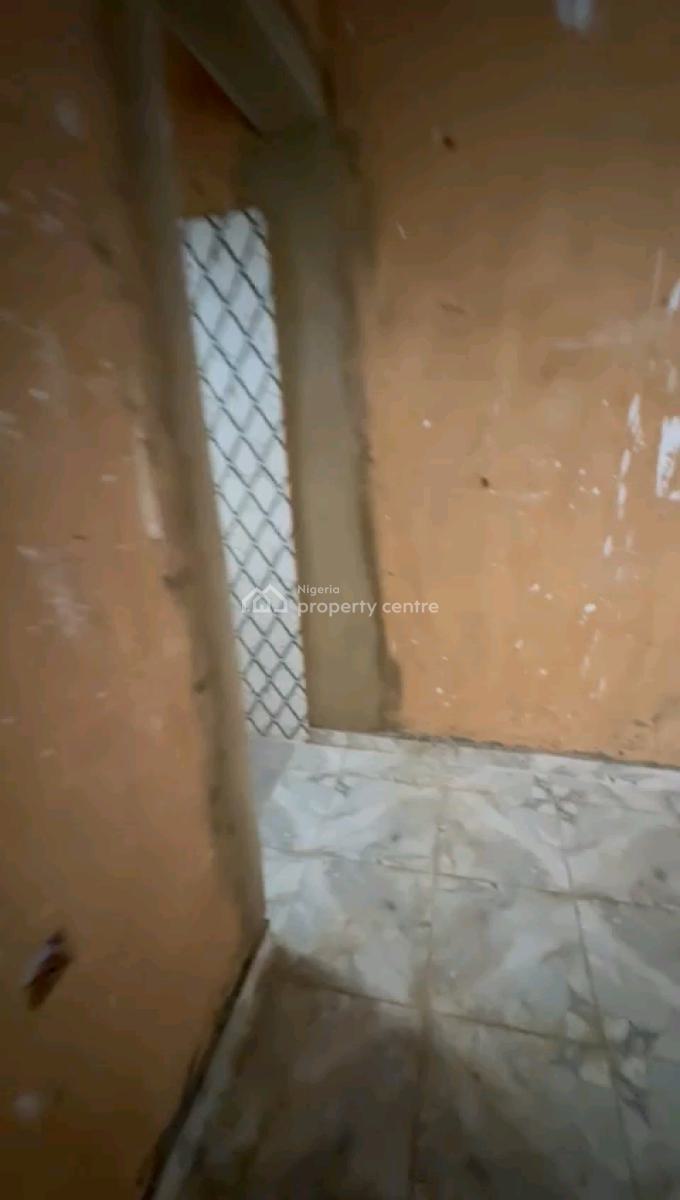 Standard and Newly Built Room Self, Shomolu, Lagos, Self Contain (single Rooms) for Rent