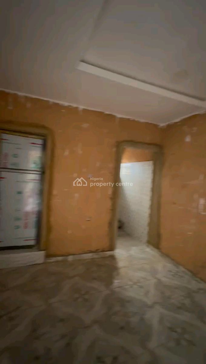 Standard and Newly Built Room Self, Shomolu, Lagos, Self Contain (single Rooms) for Rent