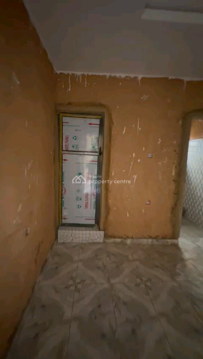 Standard and Newly Built Room Self, Shomolu, Lagos, Self Contain (single Rooms) for Rent