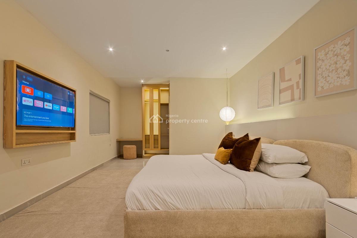 Newly Fresh Baked My Luxury 2 Bedroom with Ps5, Balcony, Victoria Island (vi), Lagos, Flat / Apartment Short Let
