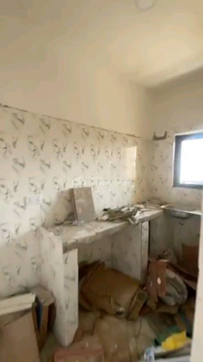 Standard and Spaciouss Mini Flat, Ilaje, Bariga, Shomolu, Lagos, Mini Flat (room and Parlour) for Rent