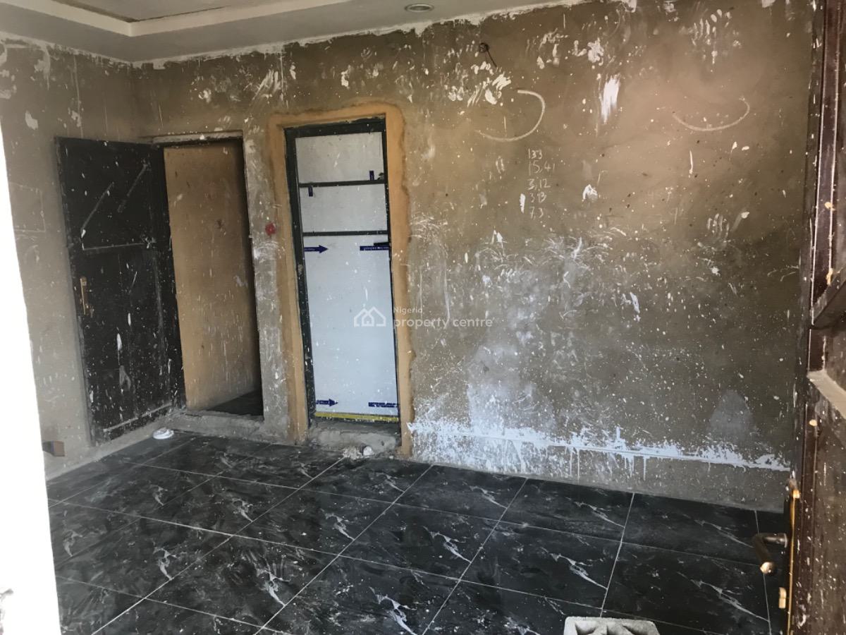 Newly Built Spacious Lovely Selfcontain, Abule Ijesha, Abule Ijesha, Yaba, Lagos, Self Contain (single Rooms) for Rent