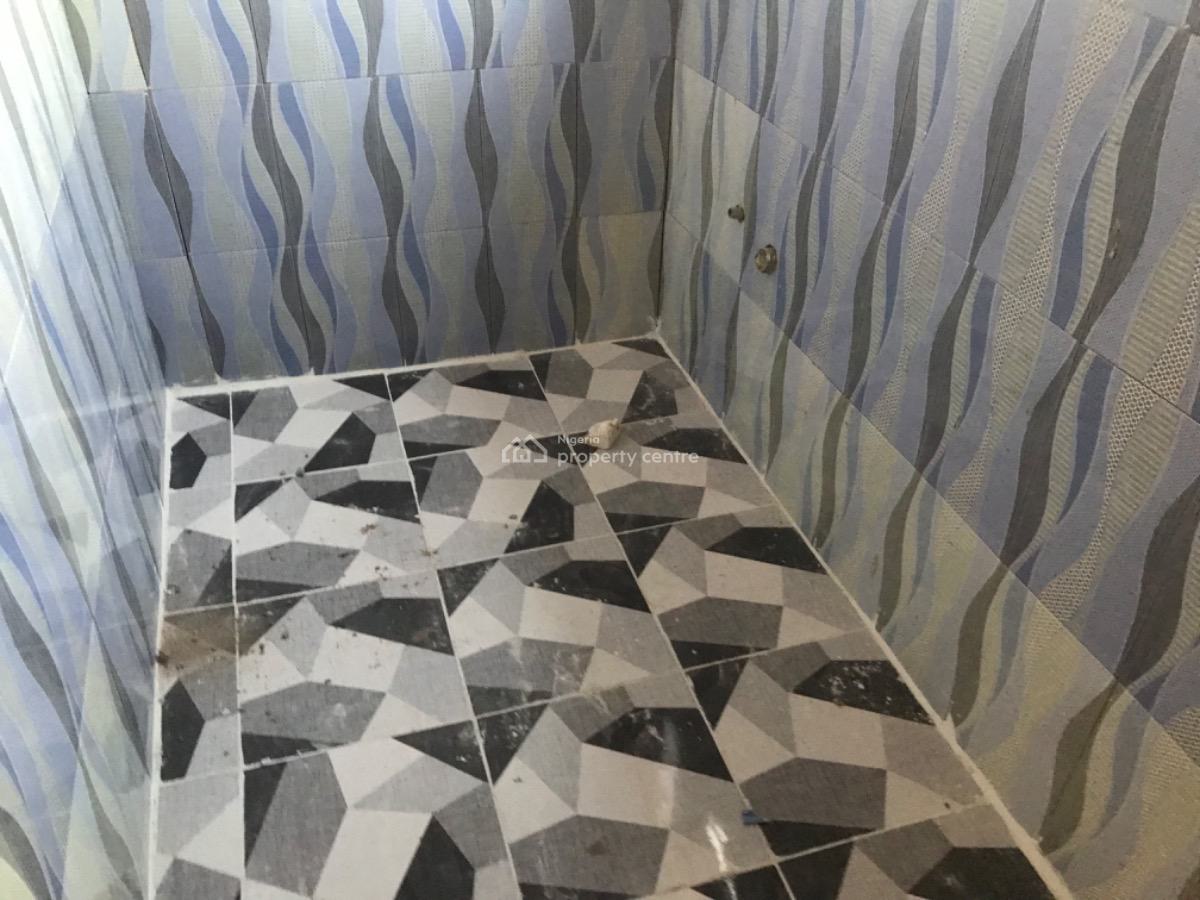 Newly Built Spacious Lovely Selfcontain, Abule Ijesha, Abule Ijesha, Yaba, Lagos, Self Contain (single Rooms) for Rent