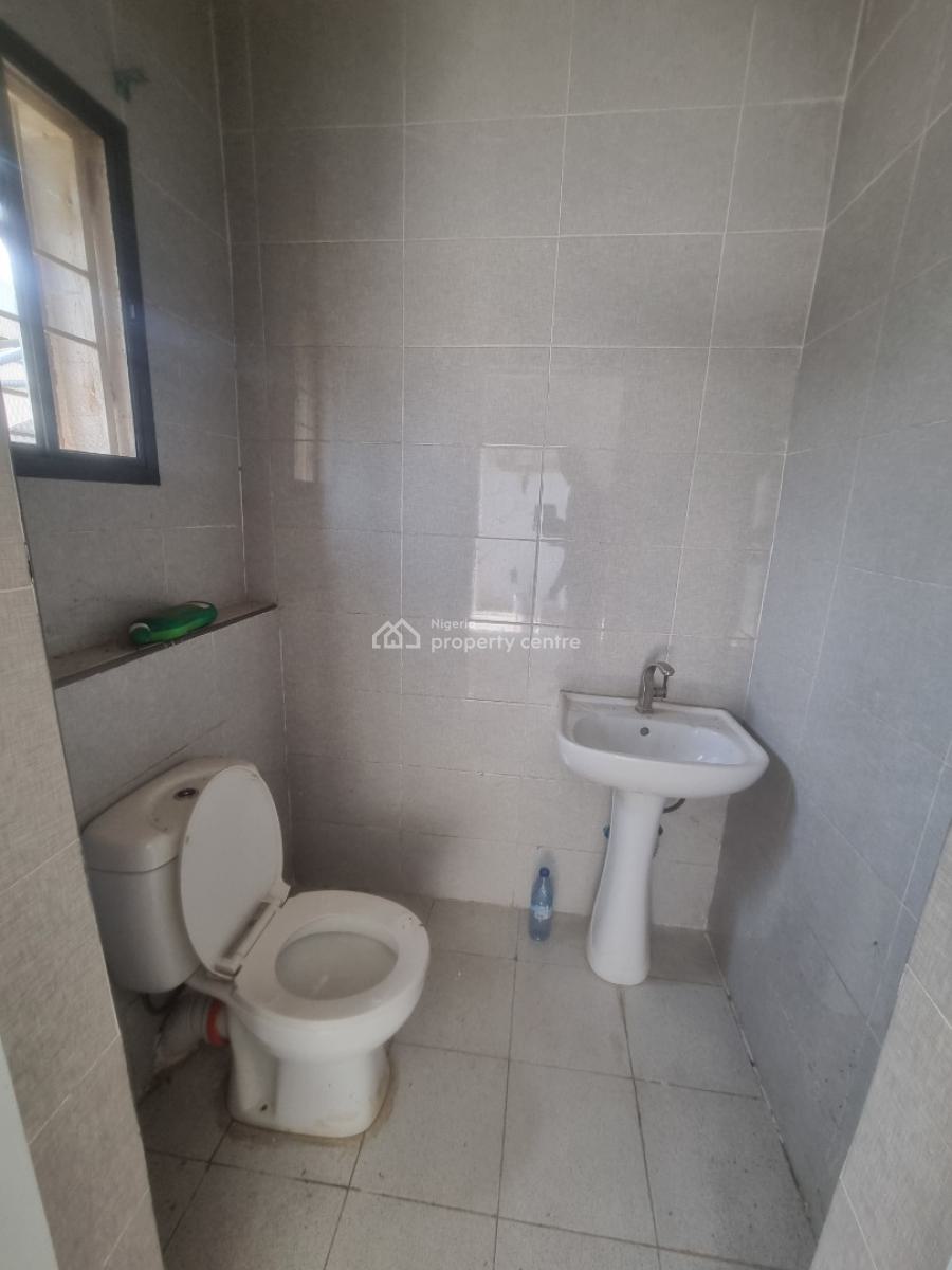 Newly Vacated 4 Bedrooms Terrace Duplex +bq & Acs, Jabi, Abuja, Terraced Duplex for Rent