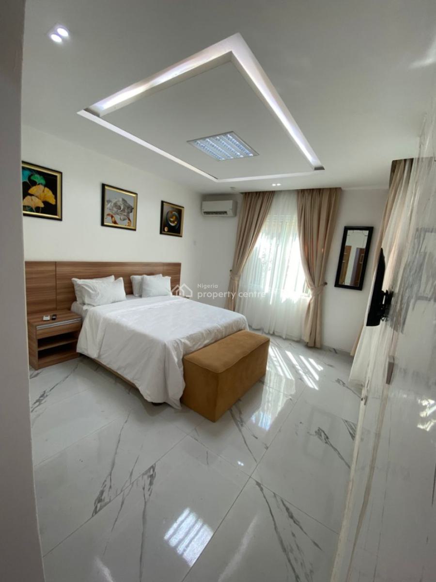 3 Bedroom Apartment with Swimming Pool, Lekki, Lagos, Flat / Apartment Short Let