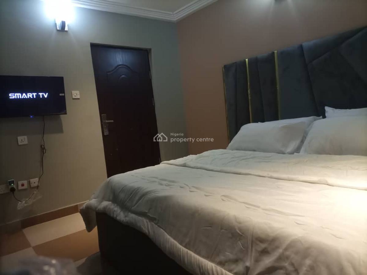 Spacious Flat with Outdoor Space, Adeyemo Akapo, Omole Phase 1, Ikeja, Lagos, Flat / Apartment Short Let