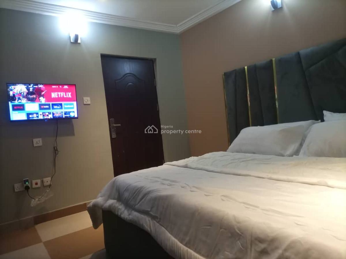 Spacious Flat with Outdoor Space, Adeyemo Akapo, Omole Phase 1, Ikeja, Lagos, Flat / Apartment Short Let