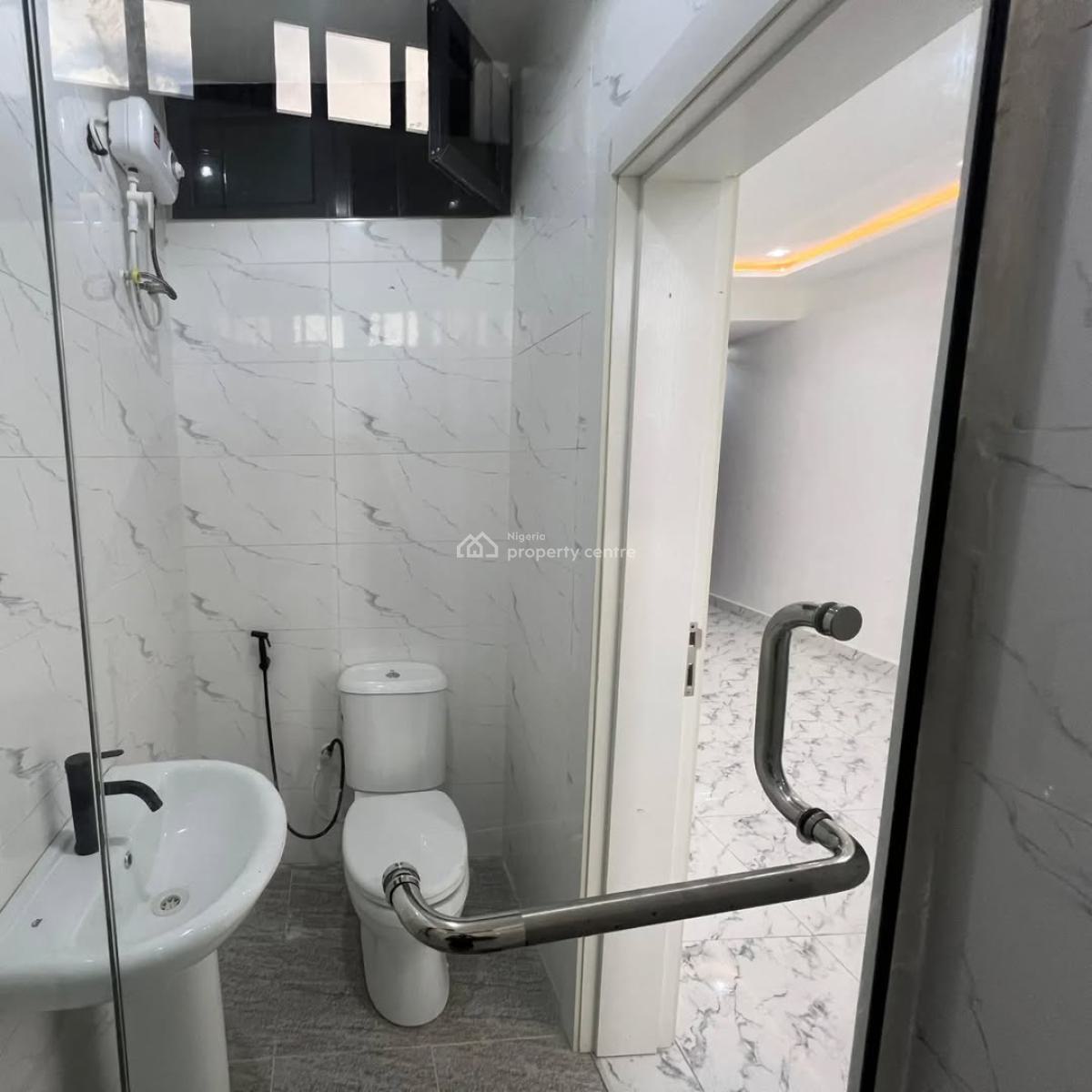 Self Serviced Fivebedroom Terrace Duplex with Self Compound, Solar,gym, Lakowe, Ibeju Lekki, Lagos, Terraced Duplex for Sale