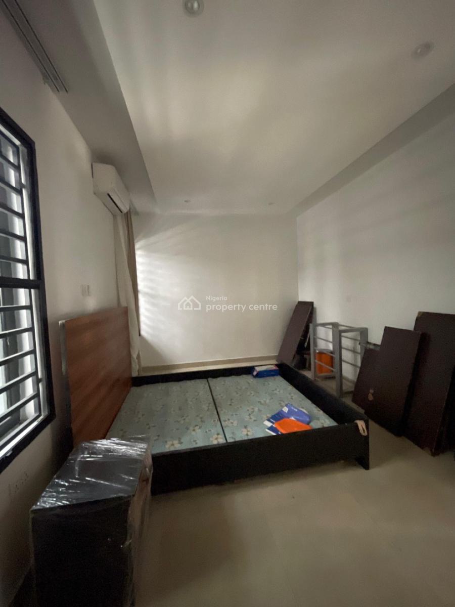 Fully Fitted 4 Bedroom Terraced Duplex in a Secure Location, Lekki Phase 1, Lekki, Lagos, Terraced Duplex for Sale