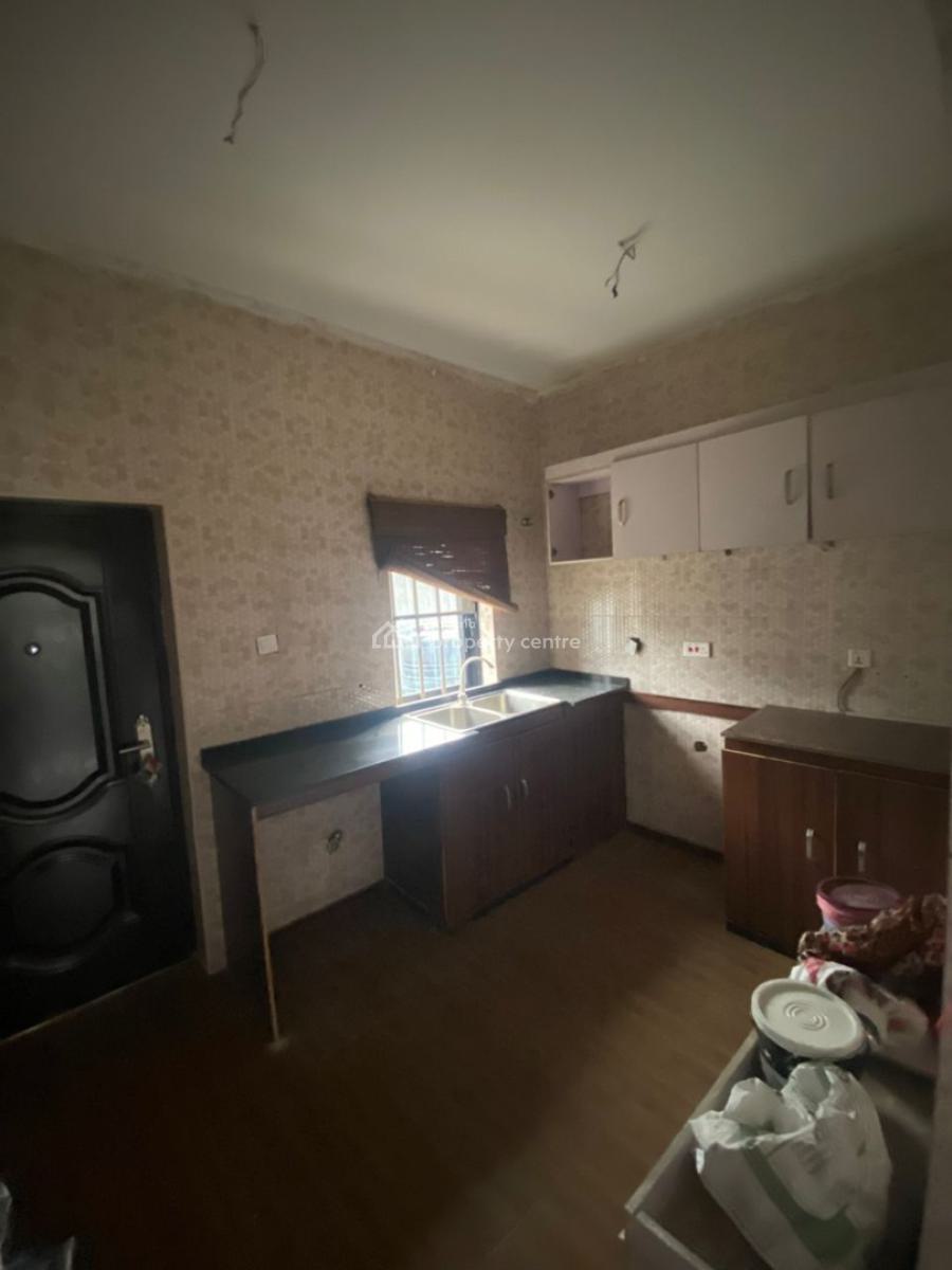 Sharp 3 Bedrooms Apartment, Ogidan Axis After Blenco Sangotedo, Ajah, Lagos, Flat / Apartment for Rent