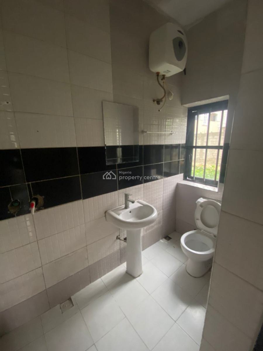 Sharp 3 Bedrooms Apartment, Ogidan Axis After Blenco Sangotedo, Ajah, Lagos, Flat / Apartment for Rent