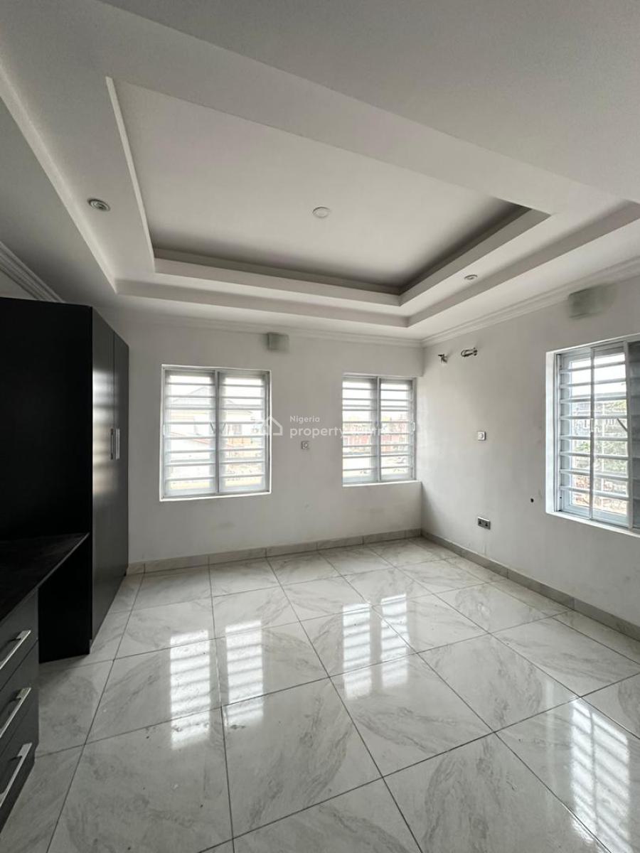 Spacious 4-bedroom Terrace Duplex with Bq., Ogudu, Lagos, Terraced Duplex for Sale