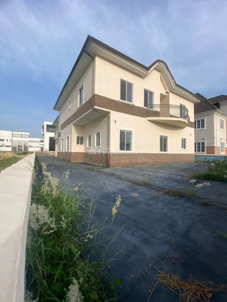 a 5 Bedroom Fully Detached House with a Bq, Pinnock Beach Estate, Osapa, Lekki, Lagos, Detached Duplex for Sale