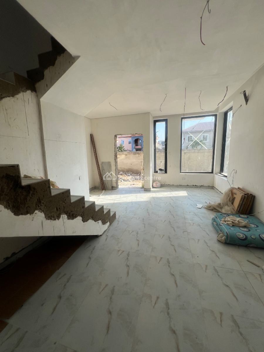 Well Built 4bedroom Semi Detached House Now Available, Lekki Phase 1, Lekki, Lagos, Semi-detached Duplex for Sale