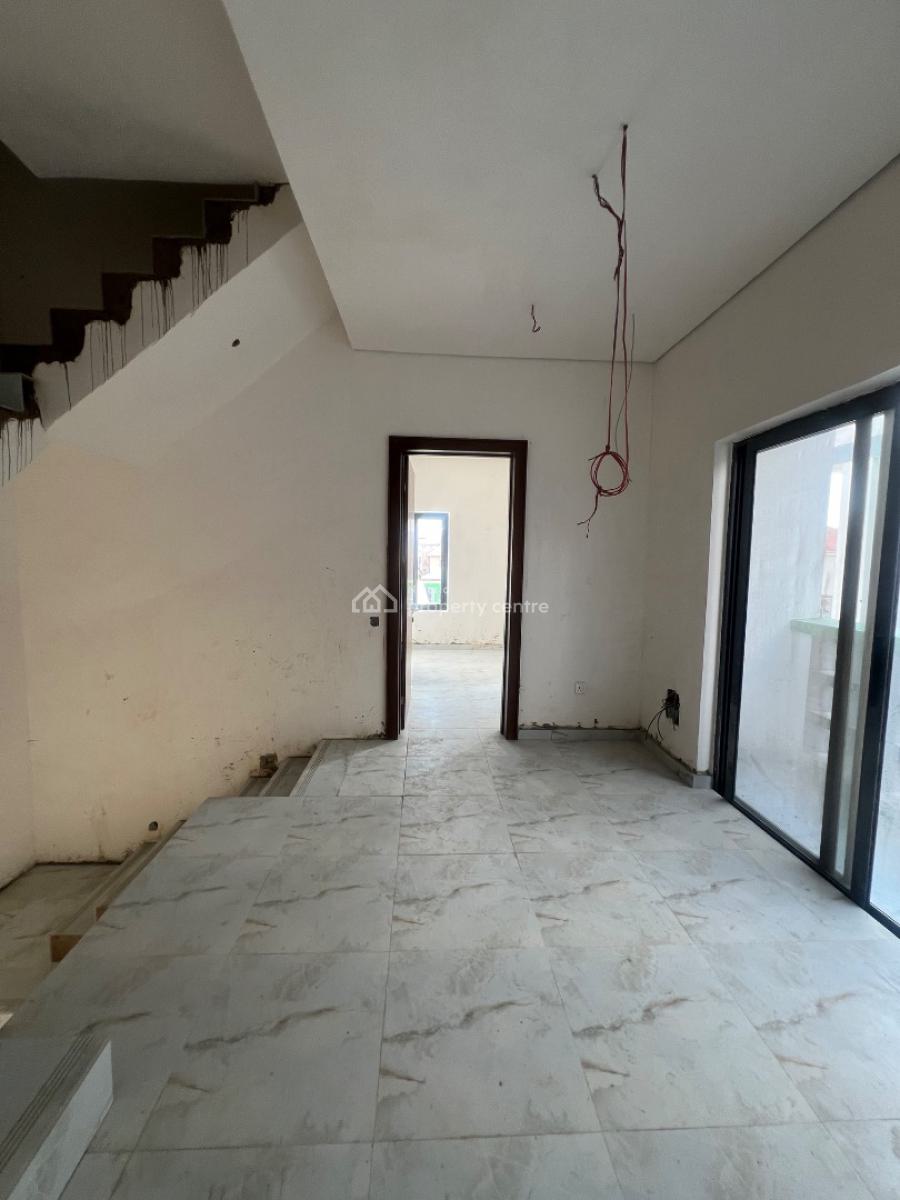 Well Built 4bedroom Semi Detached House Now Available, Lekki Phase 1, Lekki, Lagos, Semi-detached Duplex for Sale