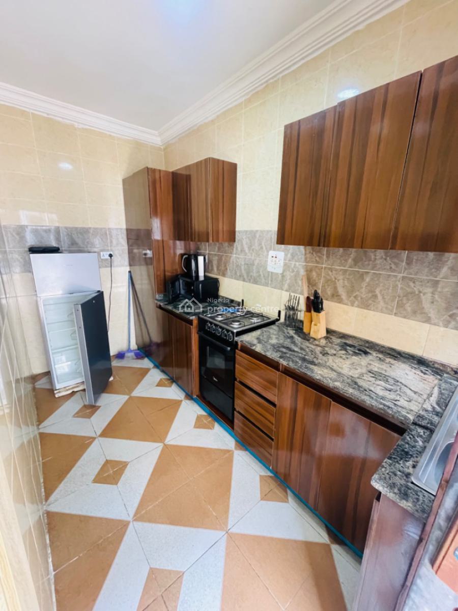 Luxury Furnished  2 Bedroom  Apartment with Pool, Gym & 24/7hrs Power, Chevron, Lekki, Lagos, Flat / Apartment Short Let